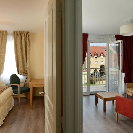 Domitys La Plage De Nacre Courseulles-sur-Mer Exterior photo